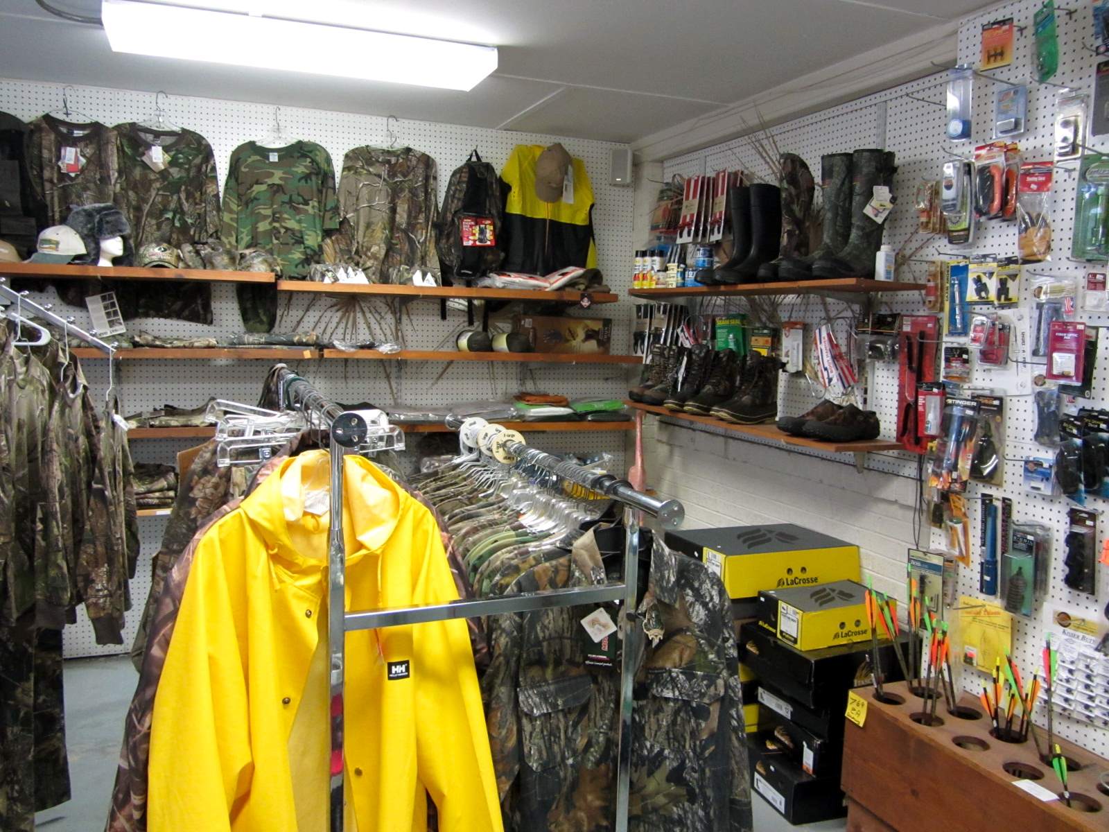 Henry's Marine, Hunting and Fishing, Hunting Supplies
